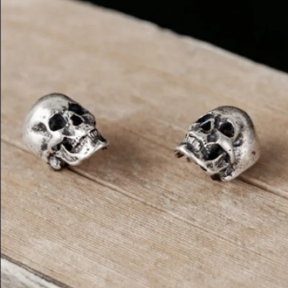 MENS 925 METAL SKULL STUD EARRINGS - Picture 2 of 7